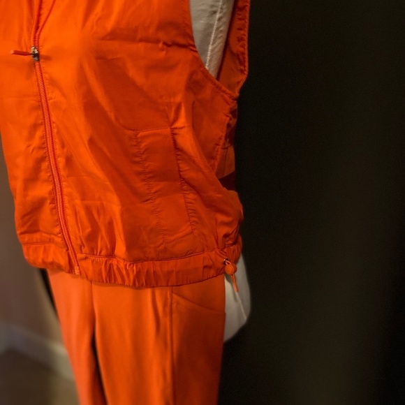 Banana Republic Activewear 7/8 Length Leggings w Vest. 2pc. NWT - Picture 15 of 16